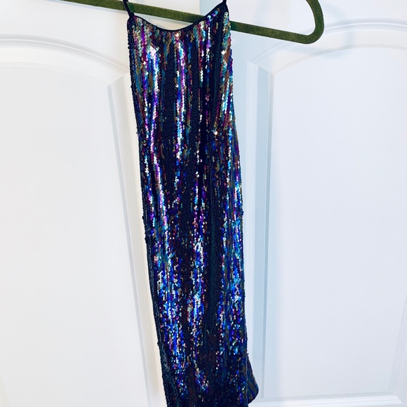 Never won sequin party dress - Picture 1 of 2